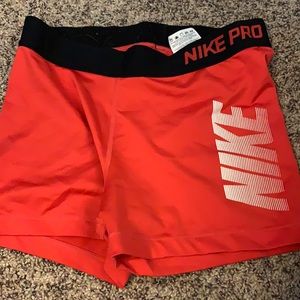 Nike pro